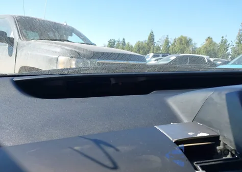 2005 Toyota Prius from USA, damaged, VIN JTDKB20U353101377